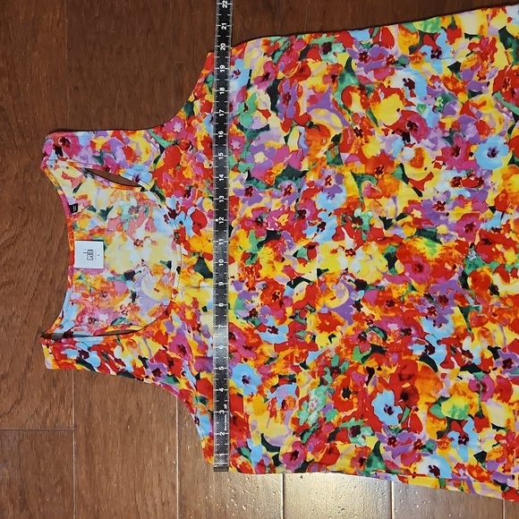 Cabi Cutaway Armhole Printed Top size L - Picture 4 of 5